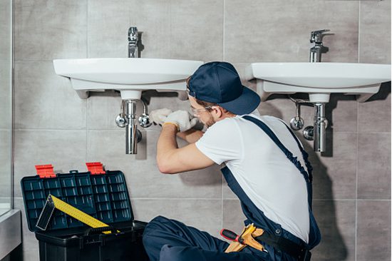 benefits of hiring a plumber